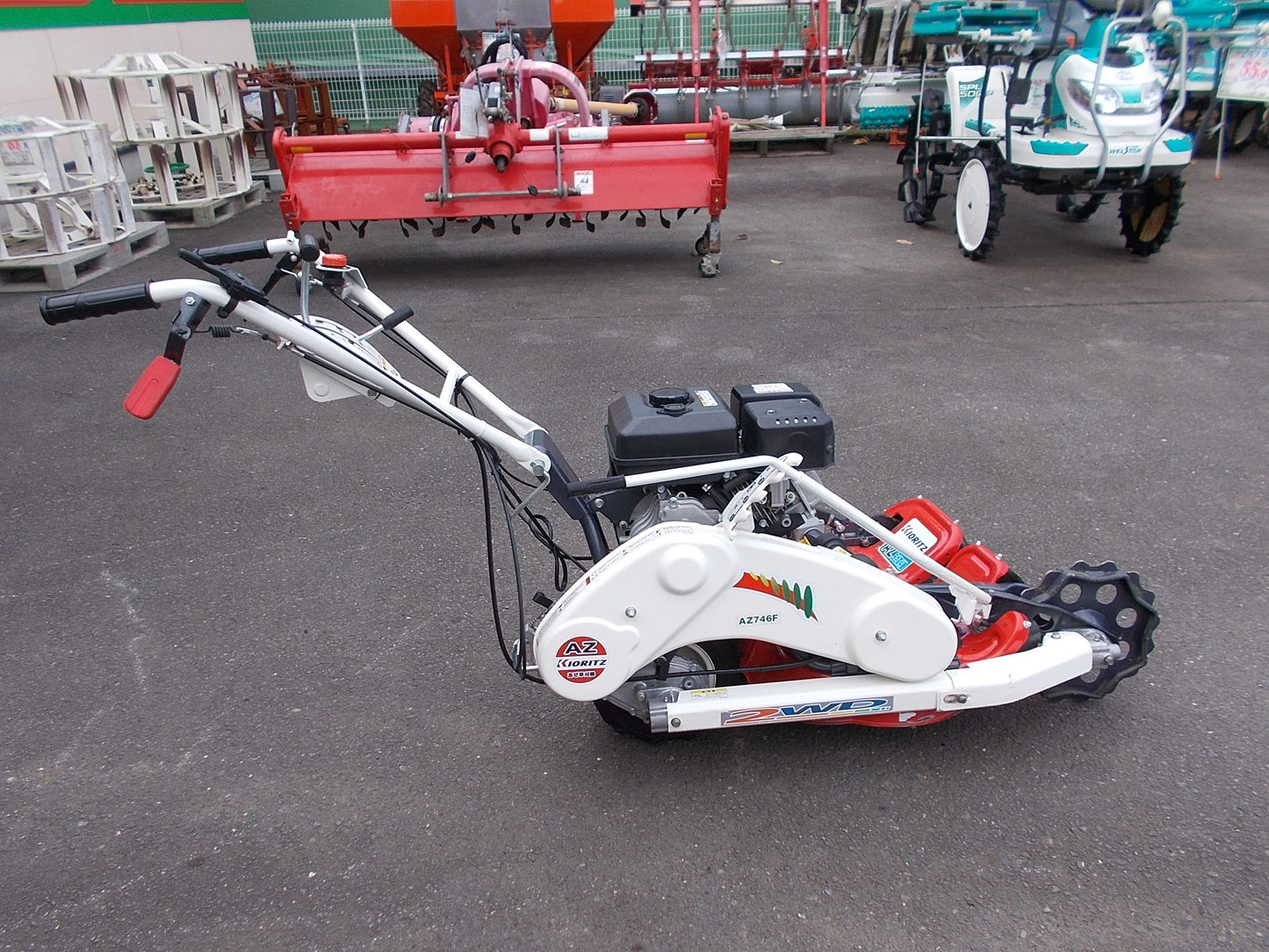 共立　中古　ウィングモア　AZ746F