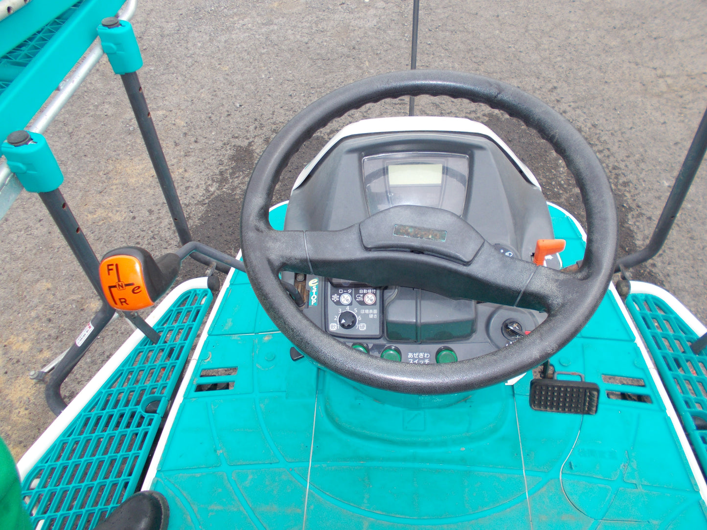 クボタ　中古　田植機　EP67
