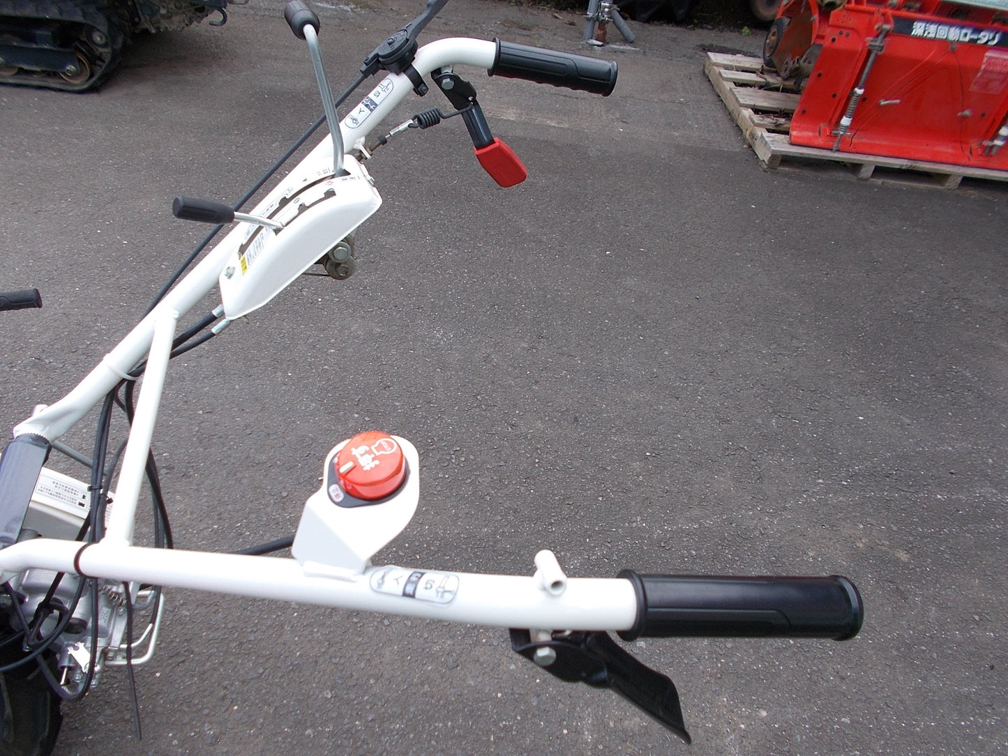 共立　中古　ウィングモア　AZ746F