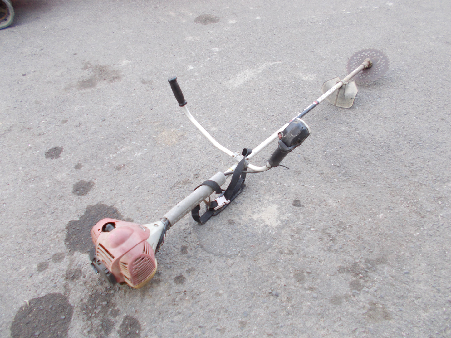 ゼノア　中古　刈払機　BC2350