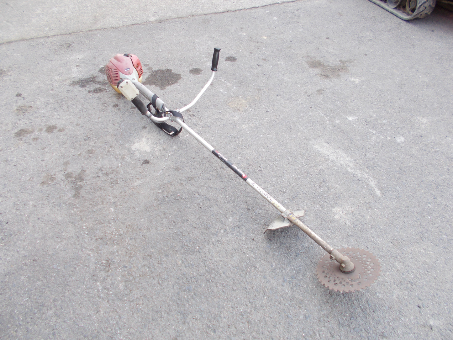 ゼノア　中古　刈払機　BC2350