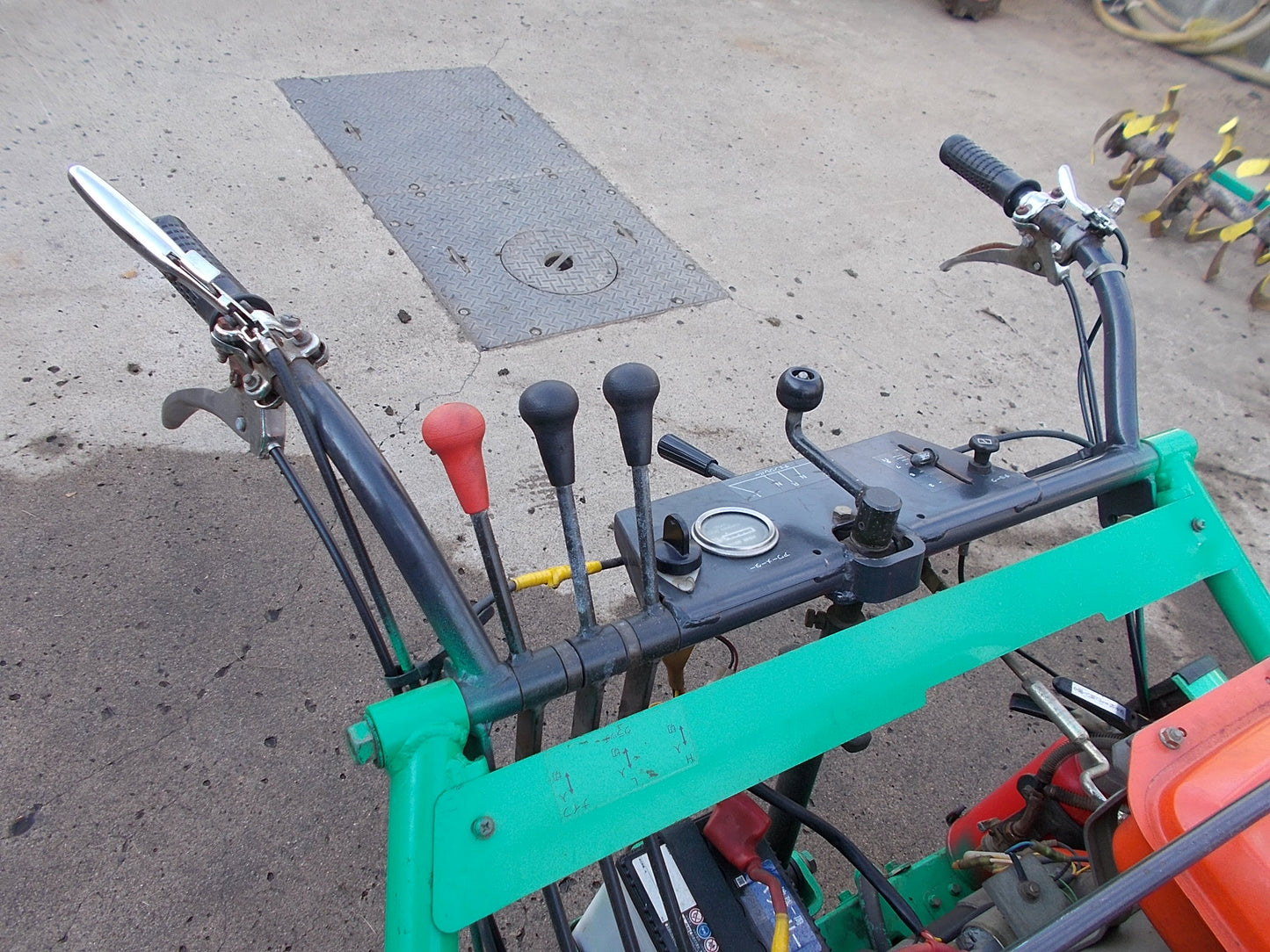 バロネス　中古　ハンマーナイフモア　HMB95