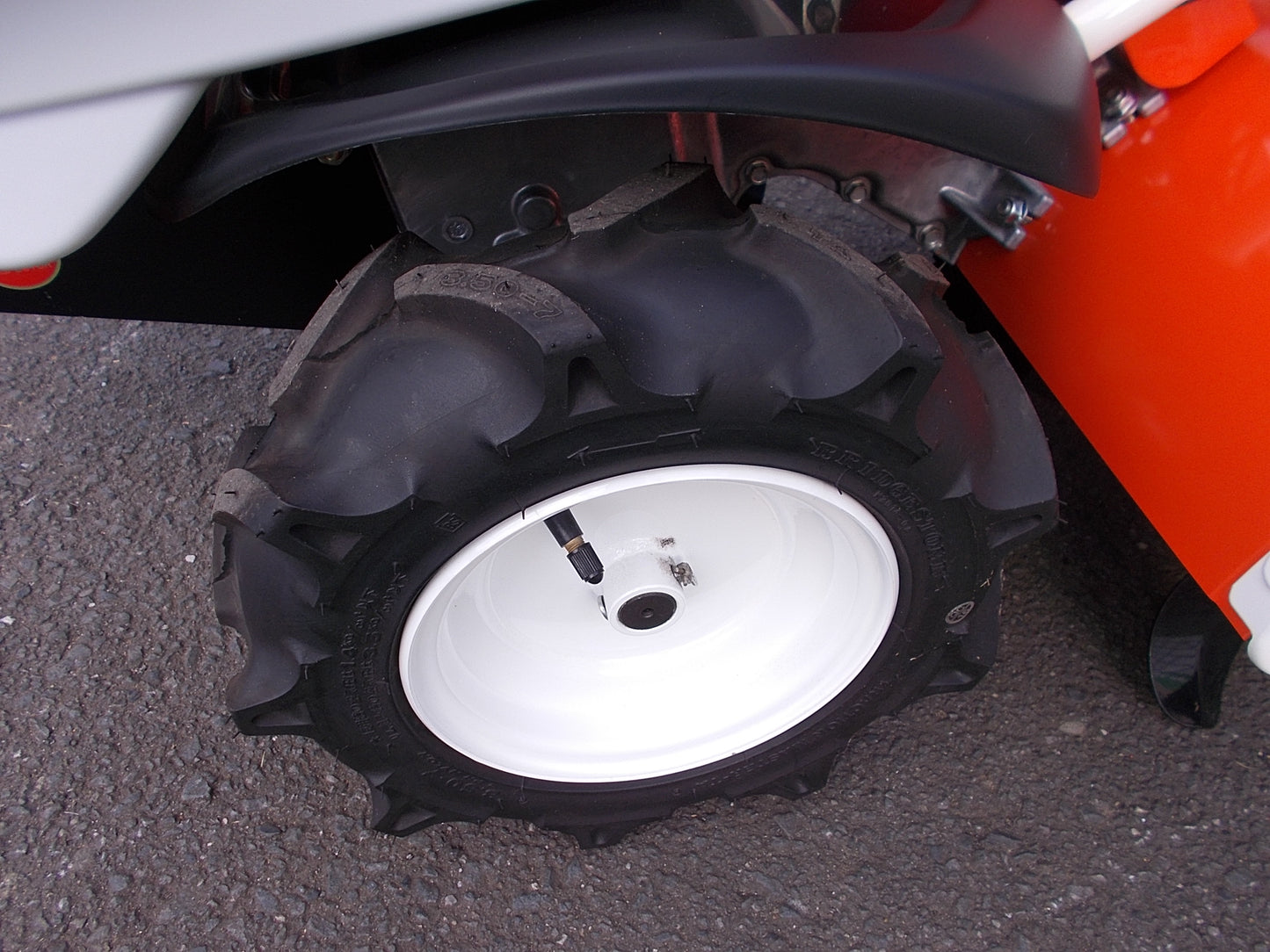 クボタ　中古　管理機　TRS600E　セル付き 未使用品