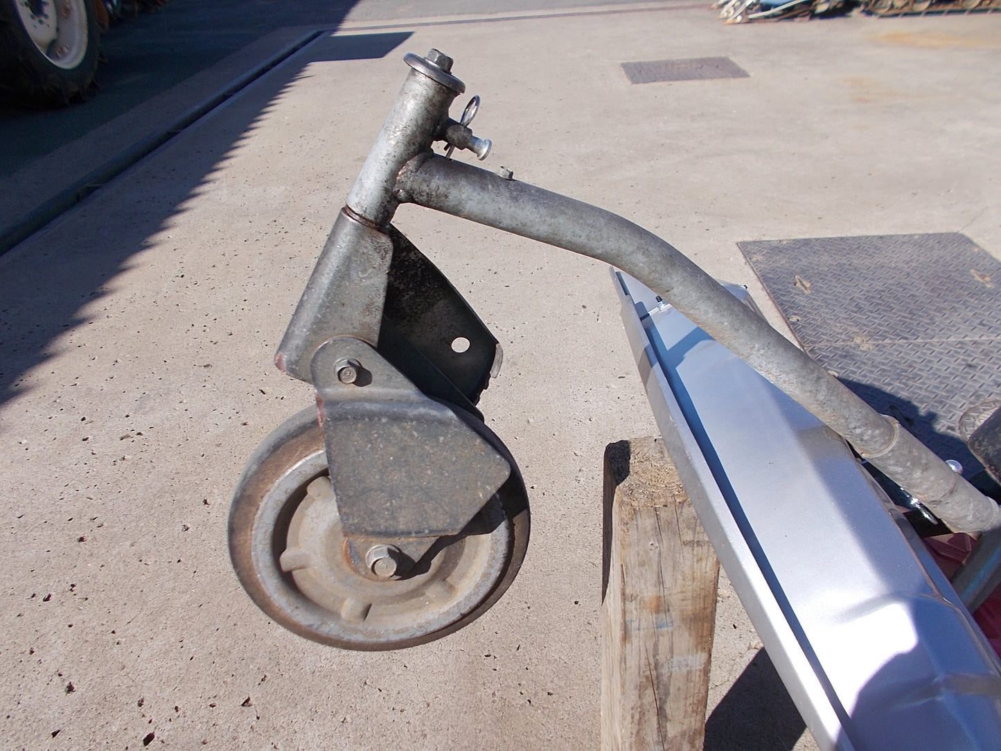 ホンダ　中古　歩行型草刈機　UM2460　