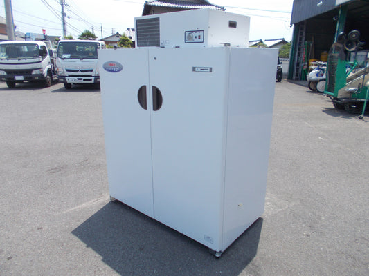 イセキ　中古　保冷庫　FSE21