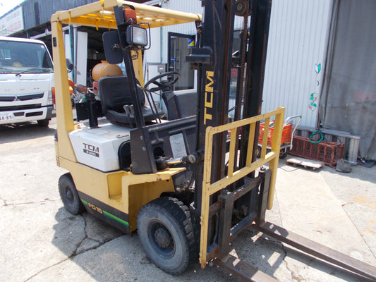 TCM　中古　フォークリフト　FD15Z17