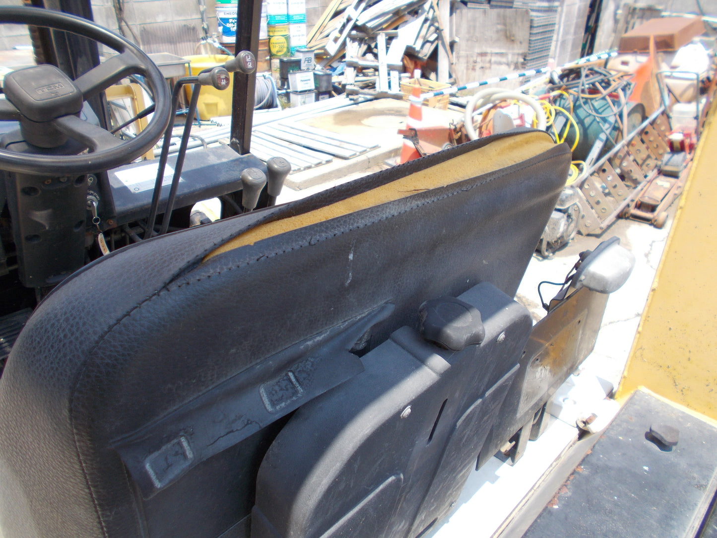 TCM　中古　フォークリフト　FD15Z17