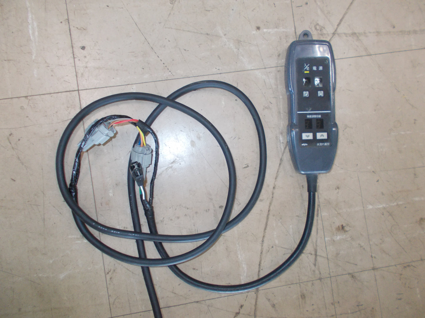 ニプロ　中古　ブロードキャスター　MP220