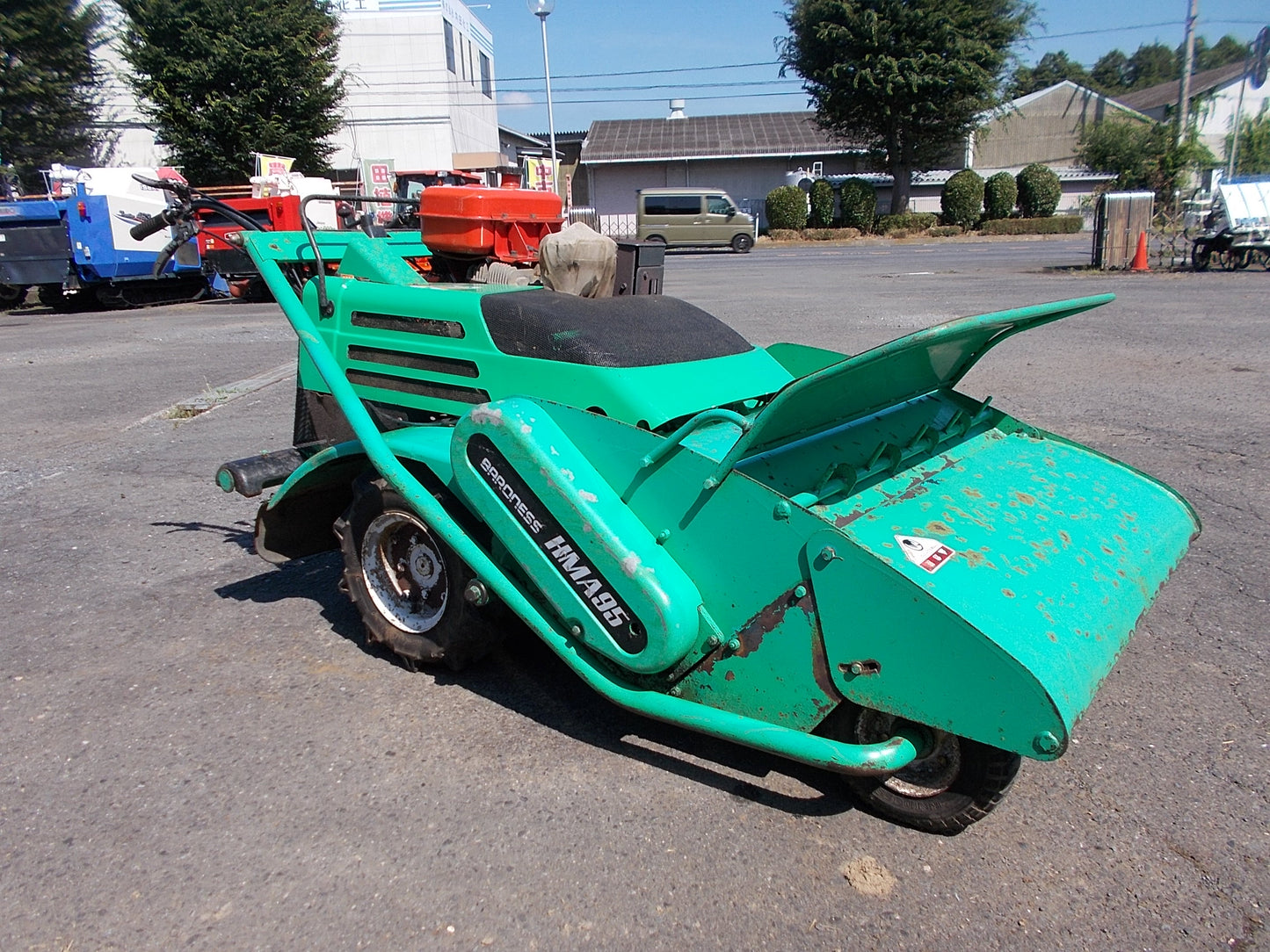 共栄社　中古　ハンマーナイフモア　バロネス草刈機HMA95　