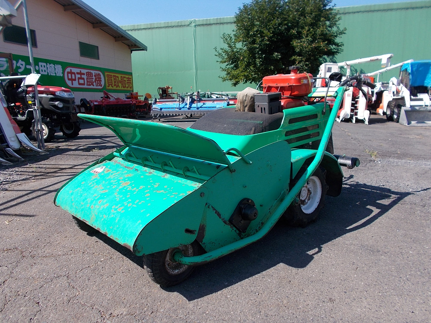 共栄社　中古　ハンマーナイフモア　バロネス草刈機HMA95　