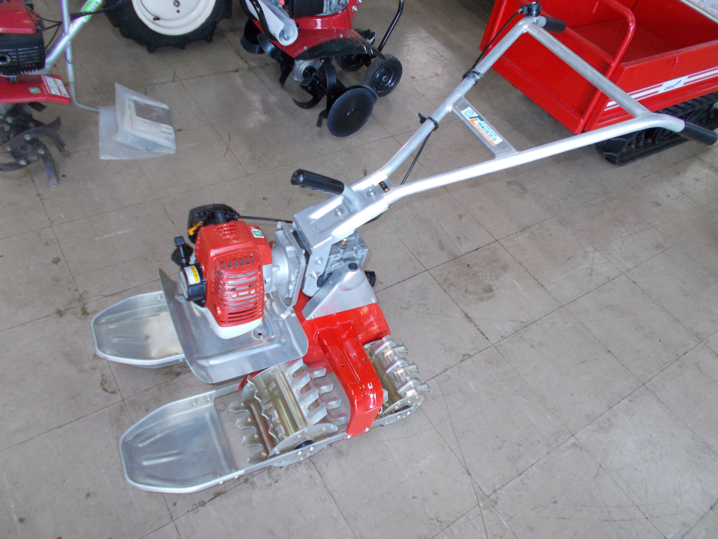 大昭農工機　中古　除草機　ミニエース　TG-E型