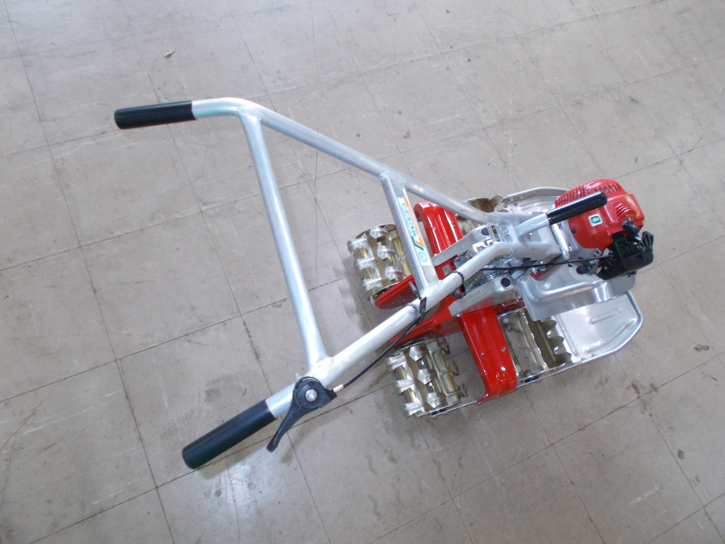 大昭農工機　中古　除草機　ミニエース　TG-E型