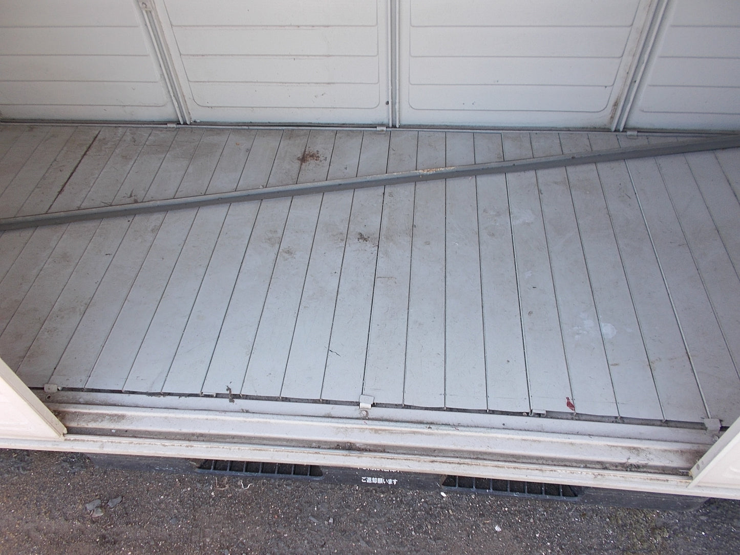 ヨドコウ　中古　ヨド物置　型式不明