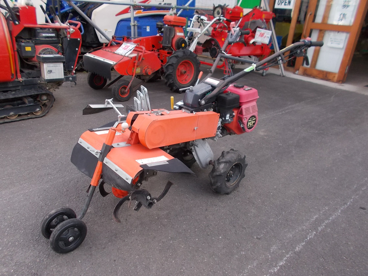 ホンダ　中古　畦立て機+作業機（型式不明）　管理機FR615