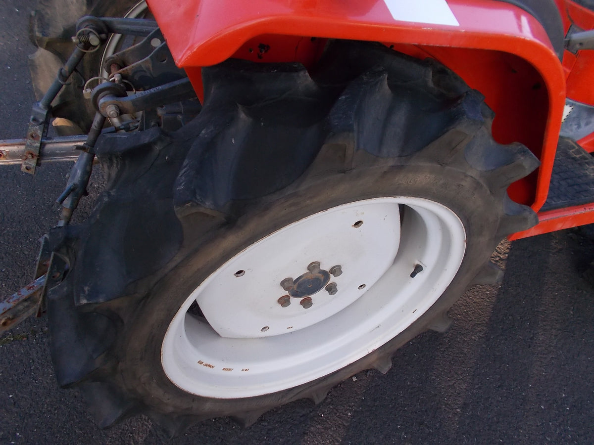 クボタ　中古　トラクターロータリー無し　A-19