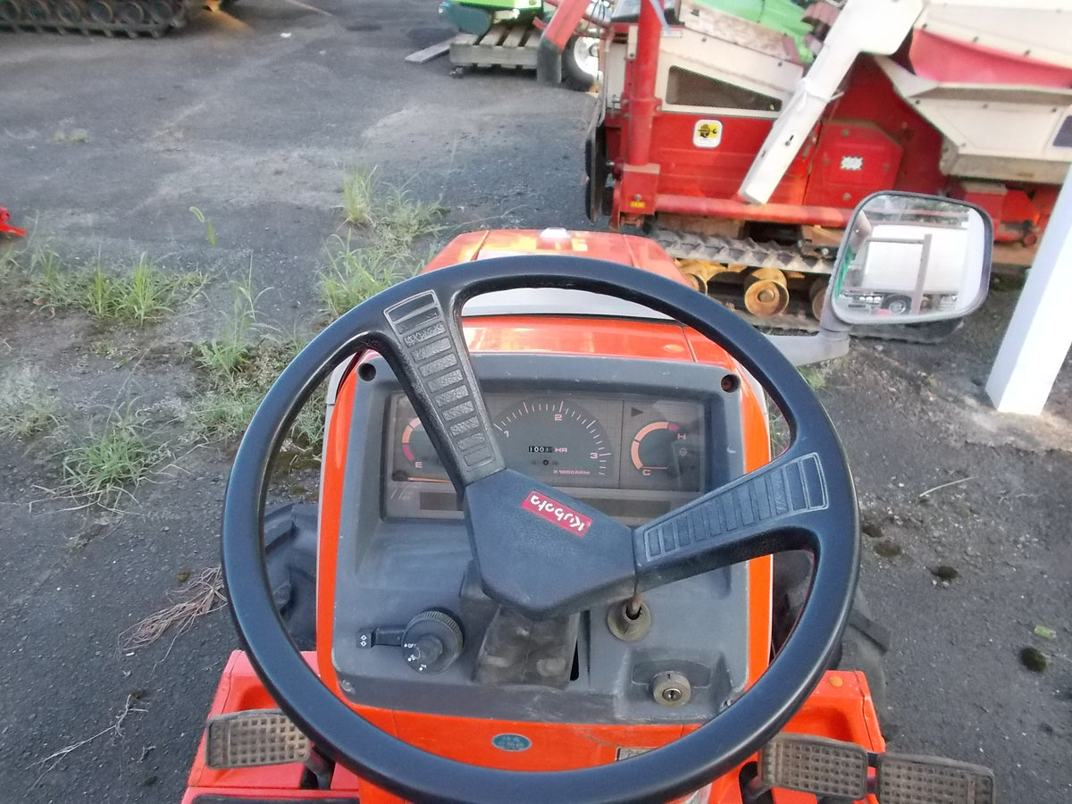 クボタ　中古　トラクターロータリー無し　A-19