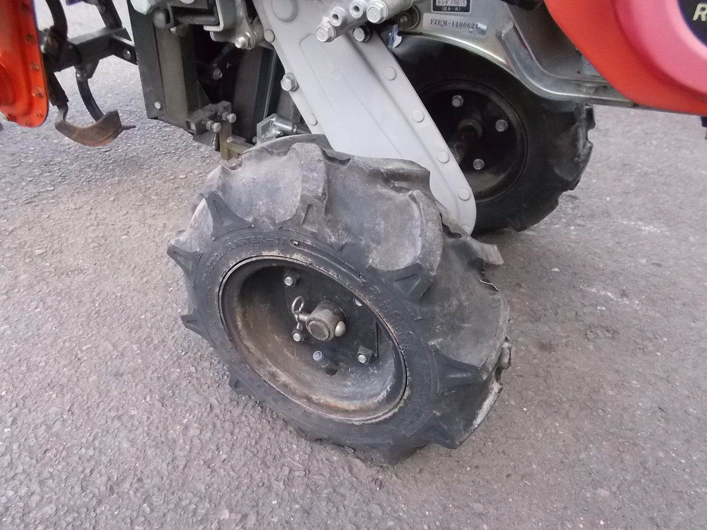 ホンダ　中古　畦立て機+作業機（型式不明）　管理機FR615