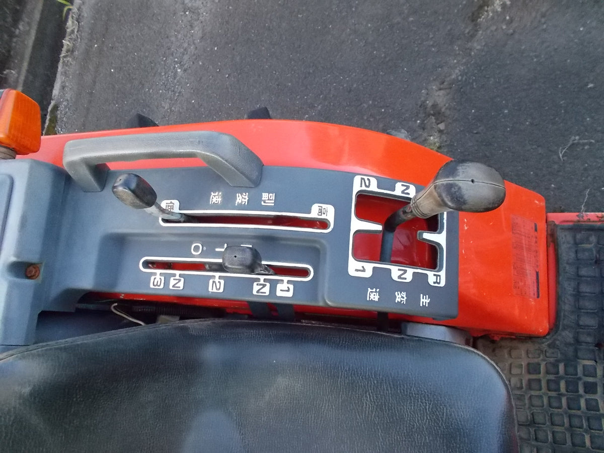 クボタ　中古　トラクターロータリー無し　A-19