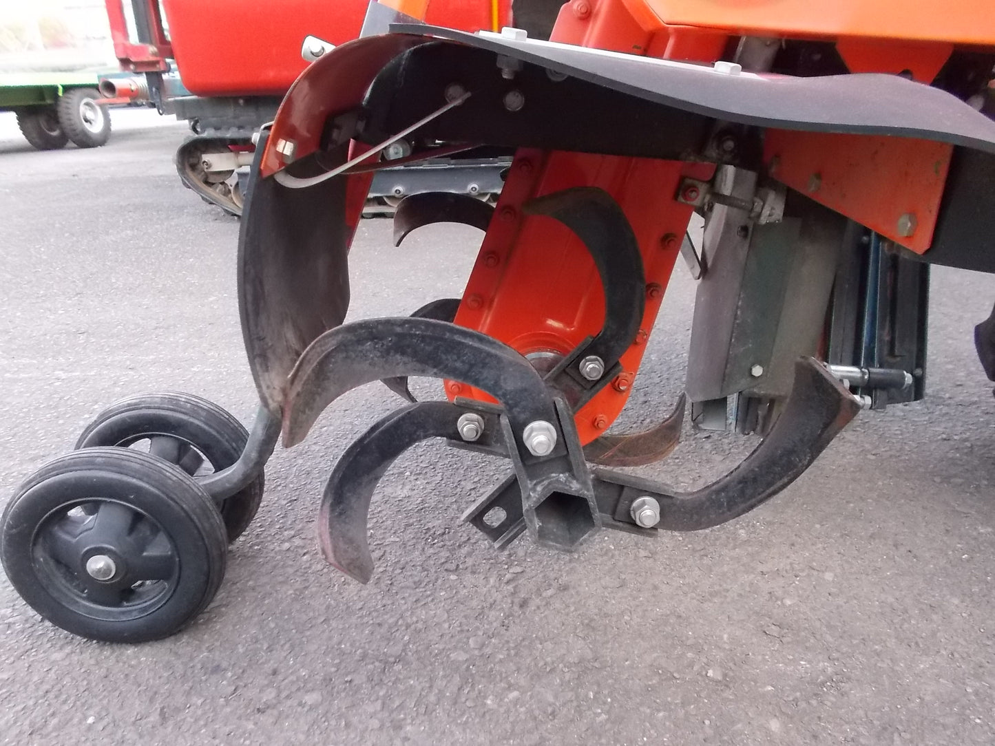 ホンダ　中古　畦立て機+作業機（型式不明）　管理機FR615