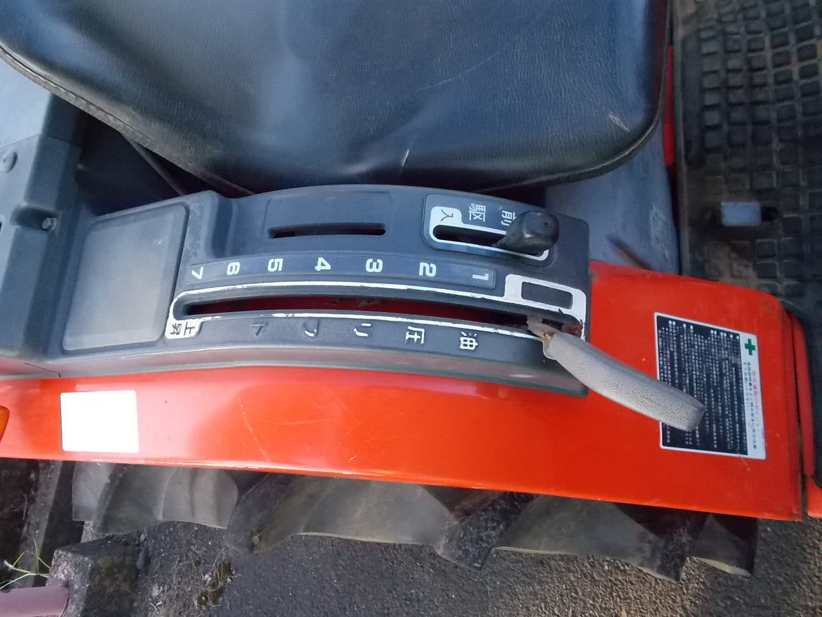 クボタ　中古　トラクターロータリー無し　A-19
