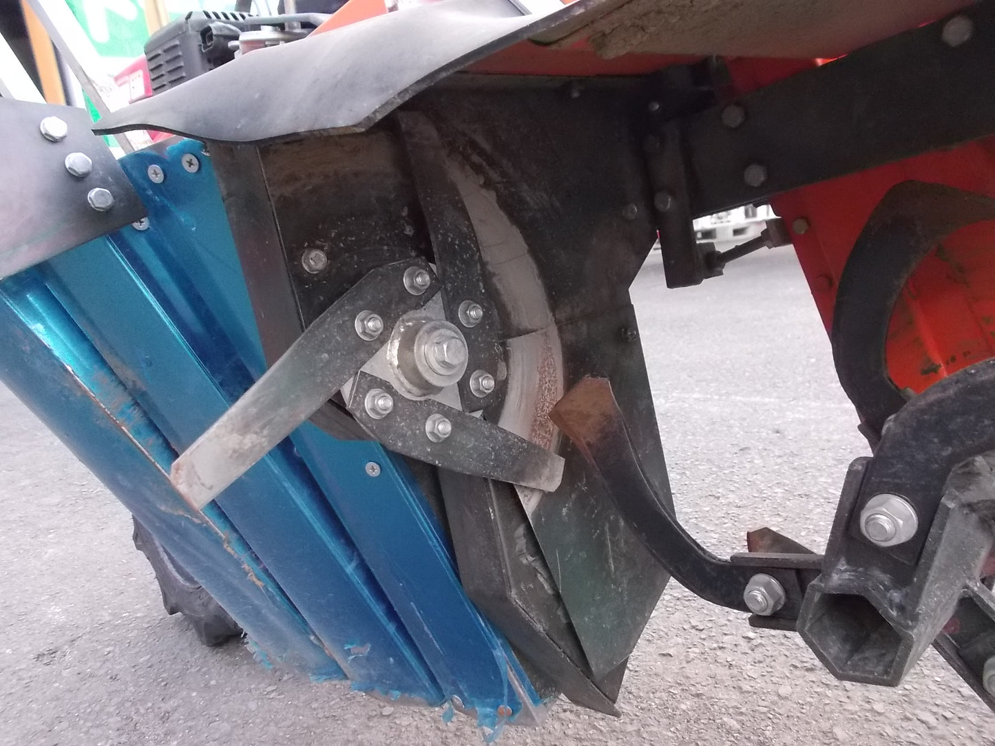 ホンダ　中古　畦立て機+作業機（型式不明）　管理機FR615