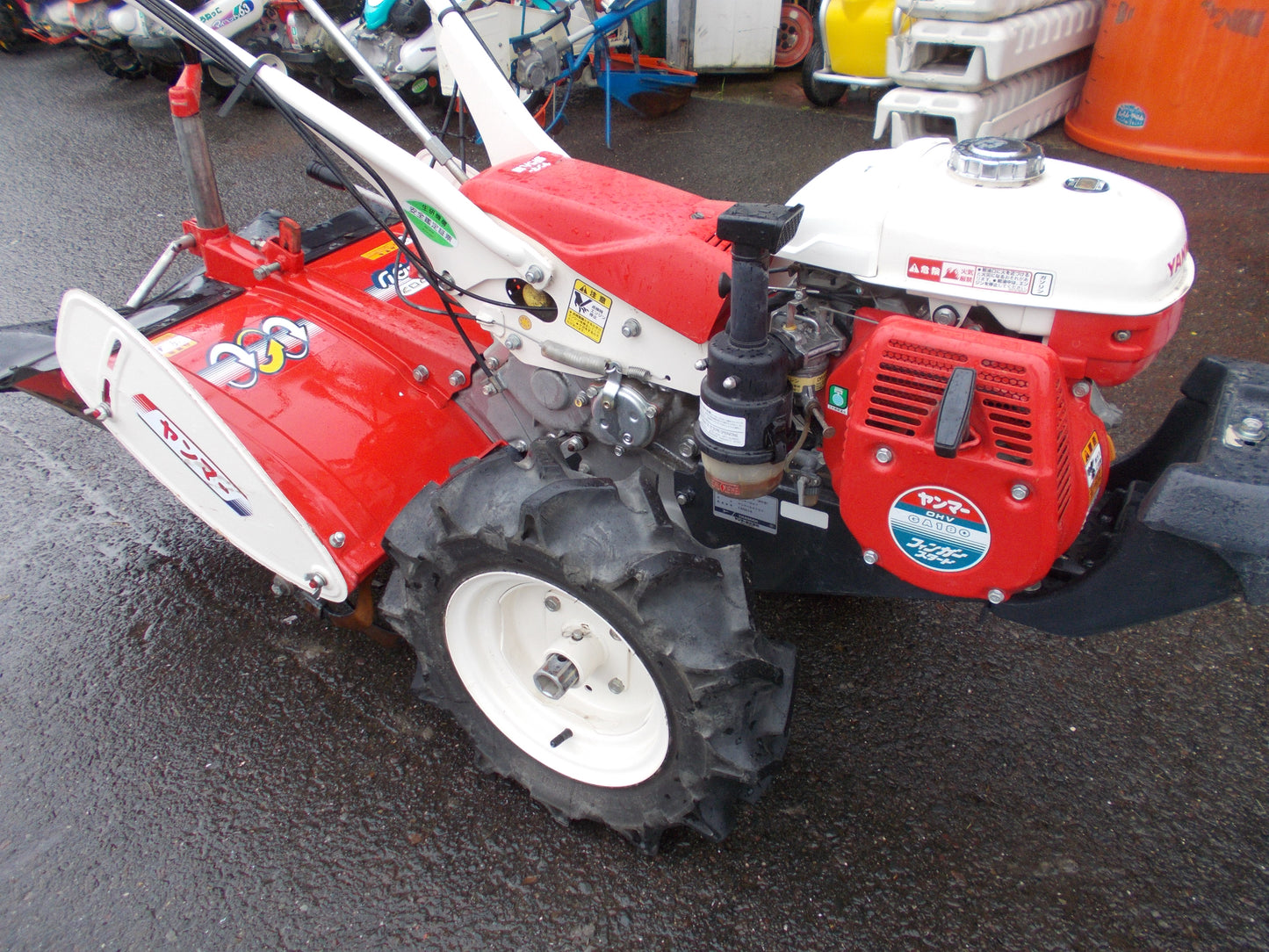 ヤンマ－　中古　耕耘機　DK7