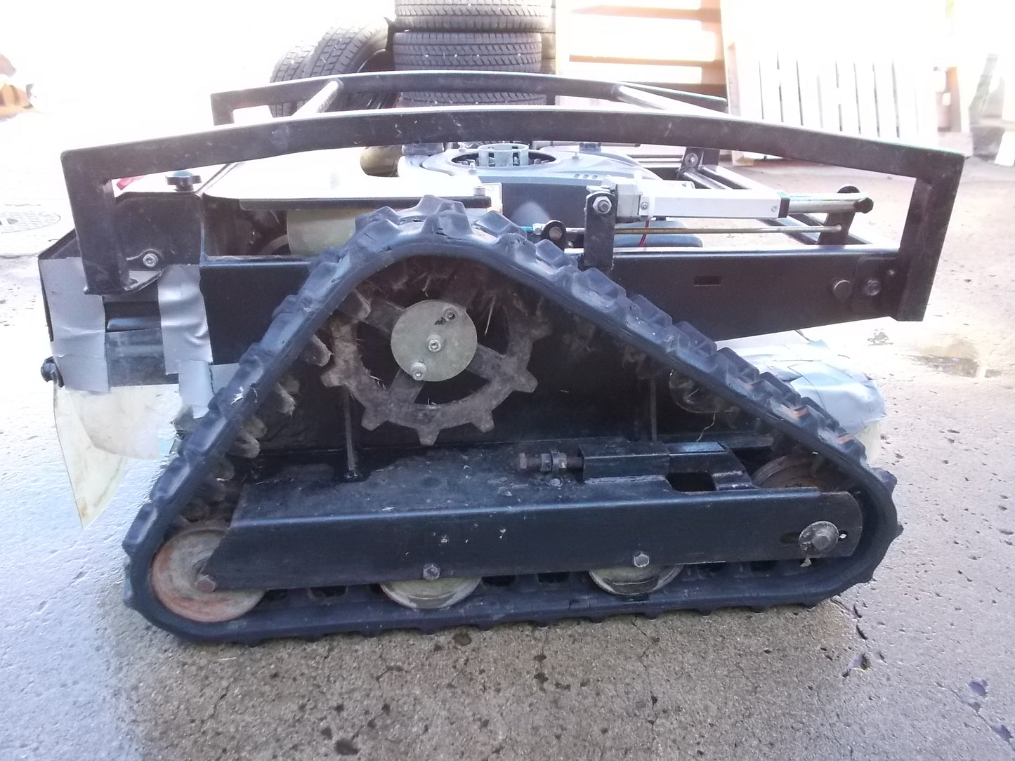 メーカー不明　ジャンク品　ラジコン草刈機　LM-750　