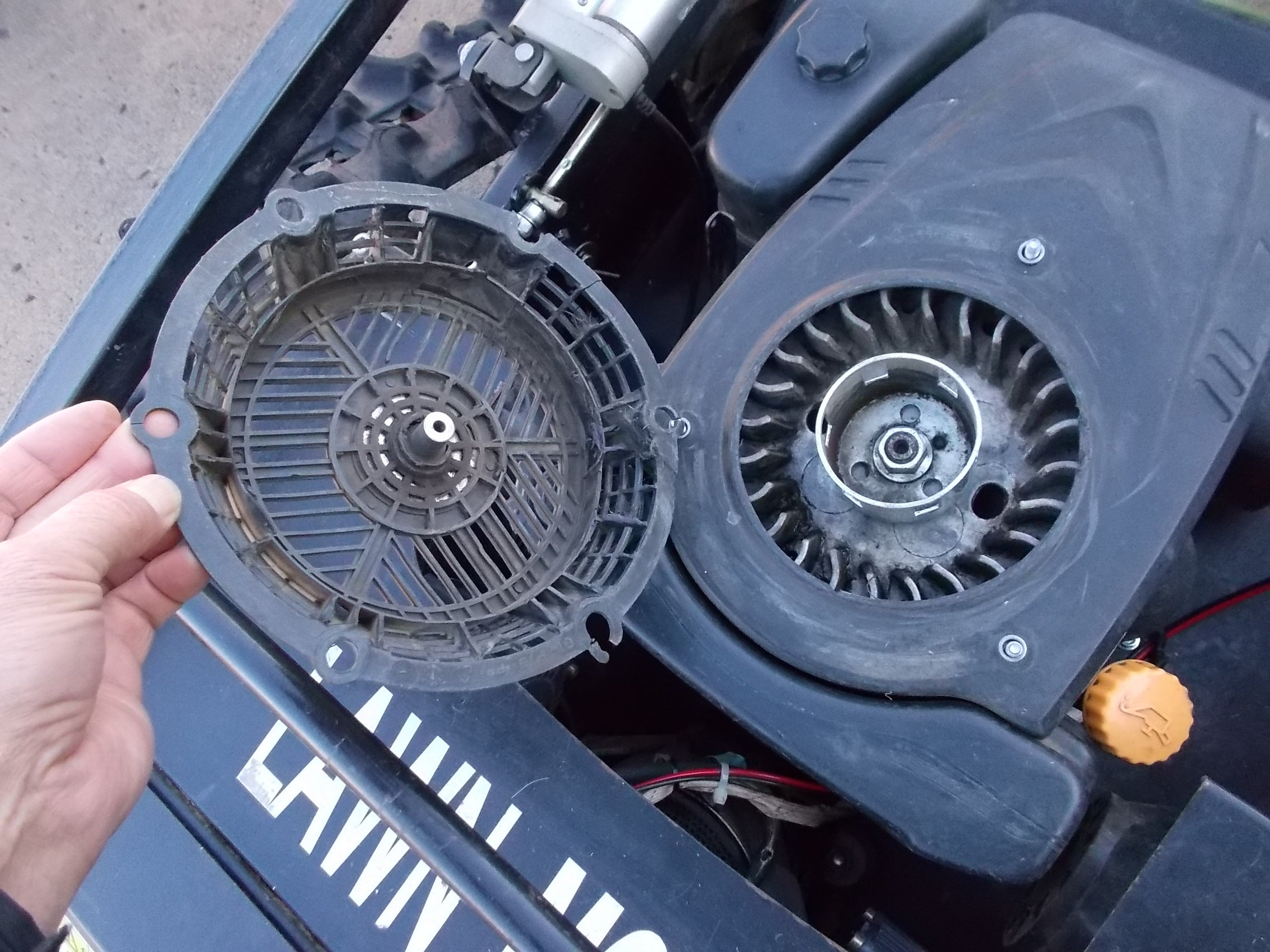 メーカー不明 ジャンク品 ラジコン草刈機 LM-750 – 農キング