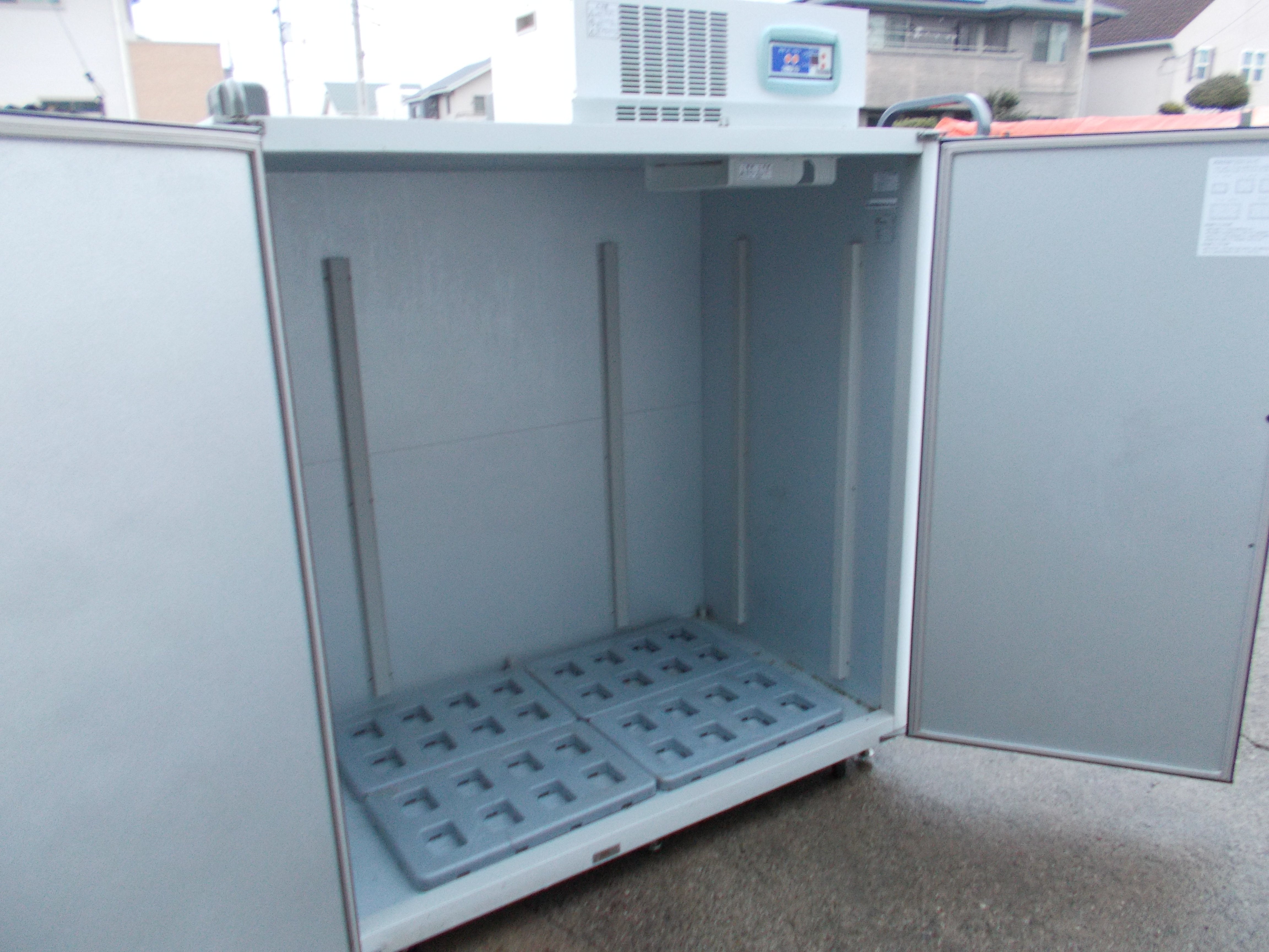 イセキ 中古 保冷庫 FSJ-28B – 農キング