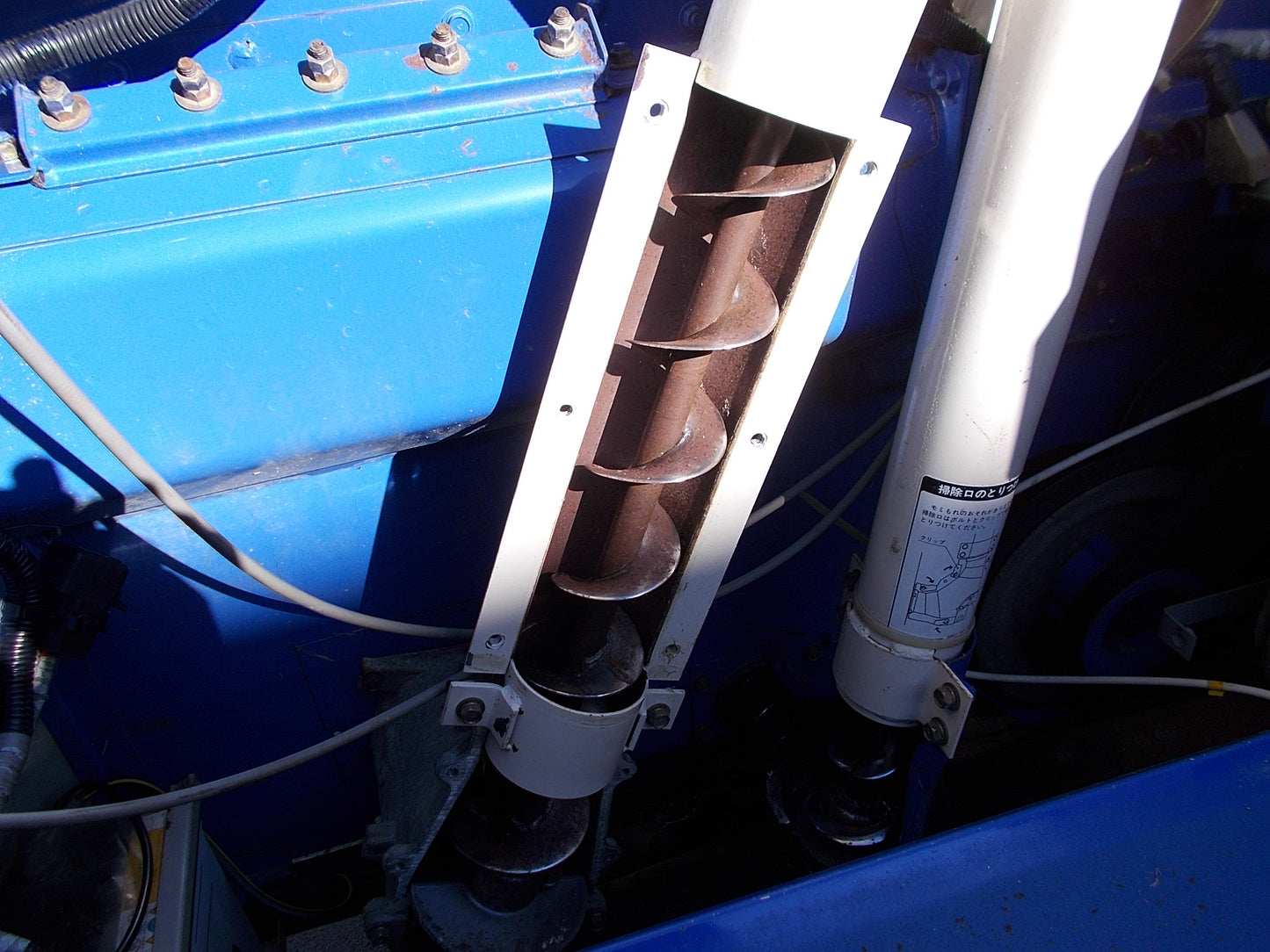 イセキ　中古　ジャンク品　コンバイン　HVG218G　2条刈り　１８馬力