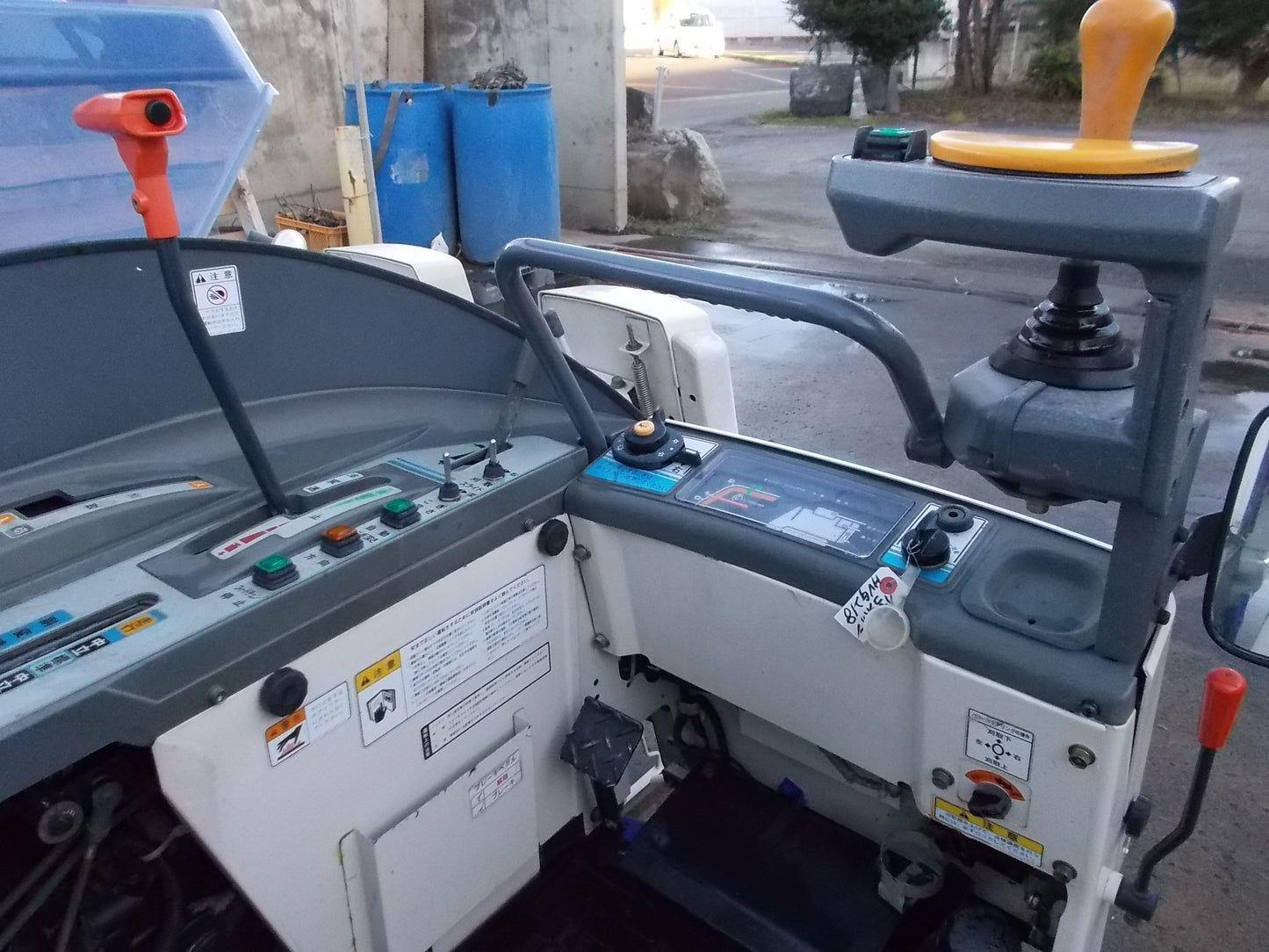 イセキ　中古　ジャンク品　コンバイン　HVG218G　2条刈り　１８馬力