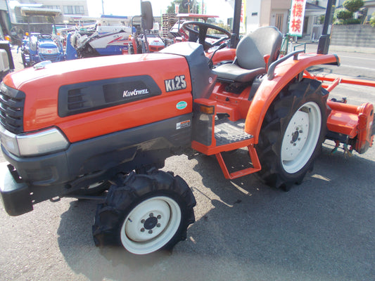 クボタ　中古　トラクター　KL25