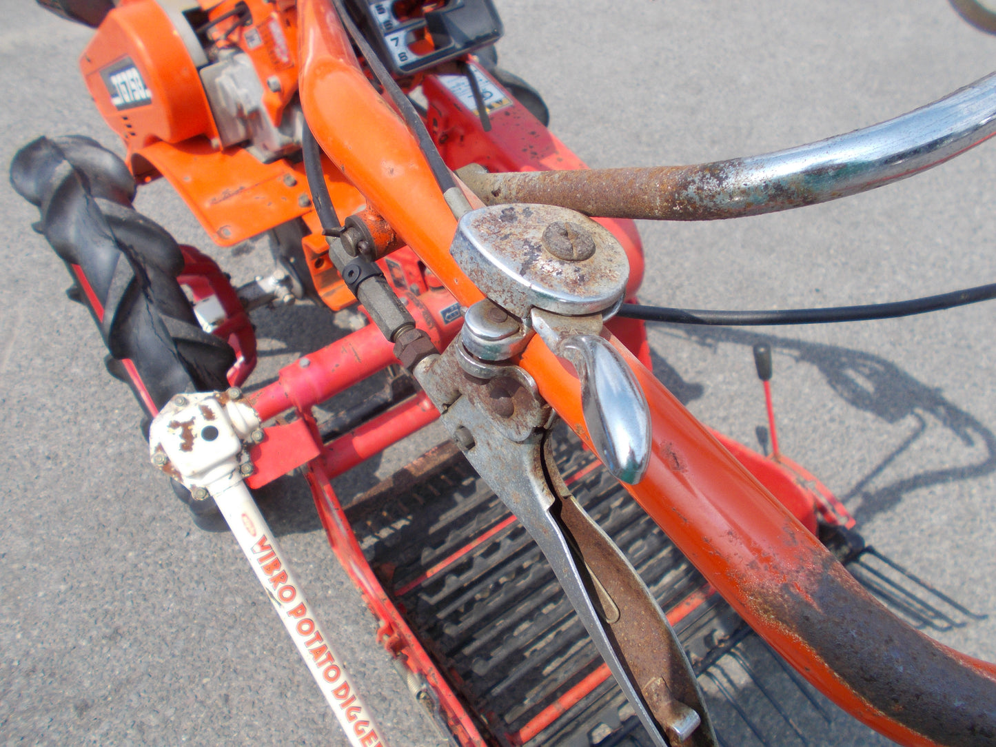 クボタ　中古　耕耘機+掘り取り機　TG750+VP-5010