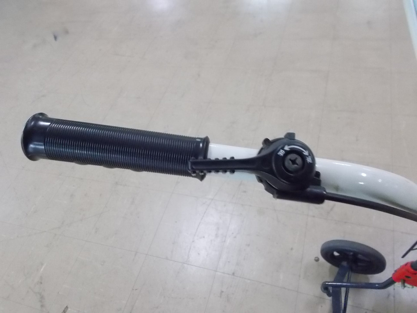 イセキ　中古　管理機　VAC3600　