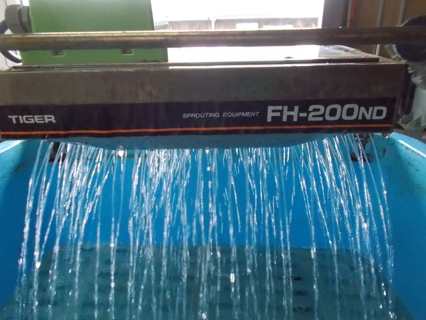 タイガーカワシマ　中古　ハトムネ催芽機　FH-200ND　