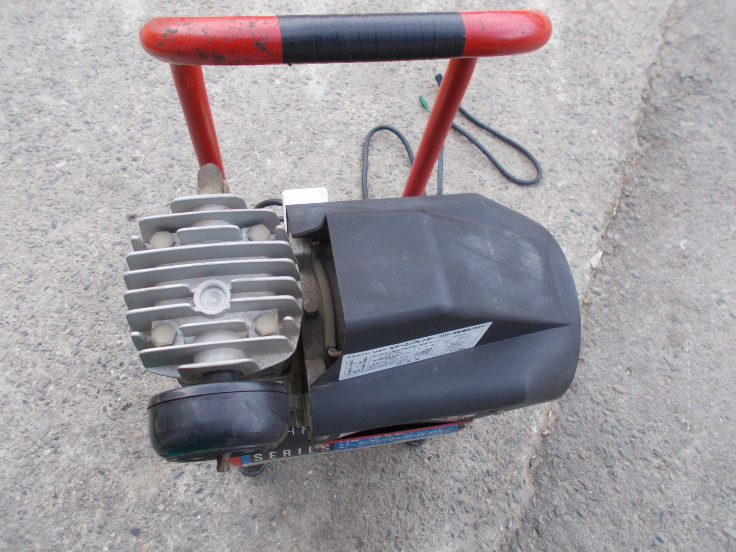高儀　中古　エアーコンプレッサ－　AC-100SA　