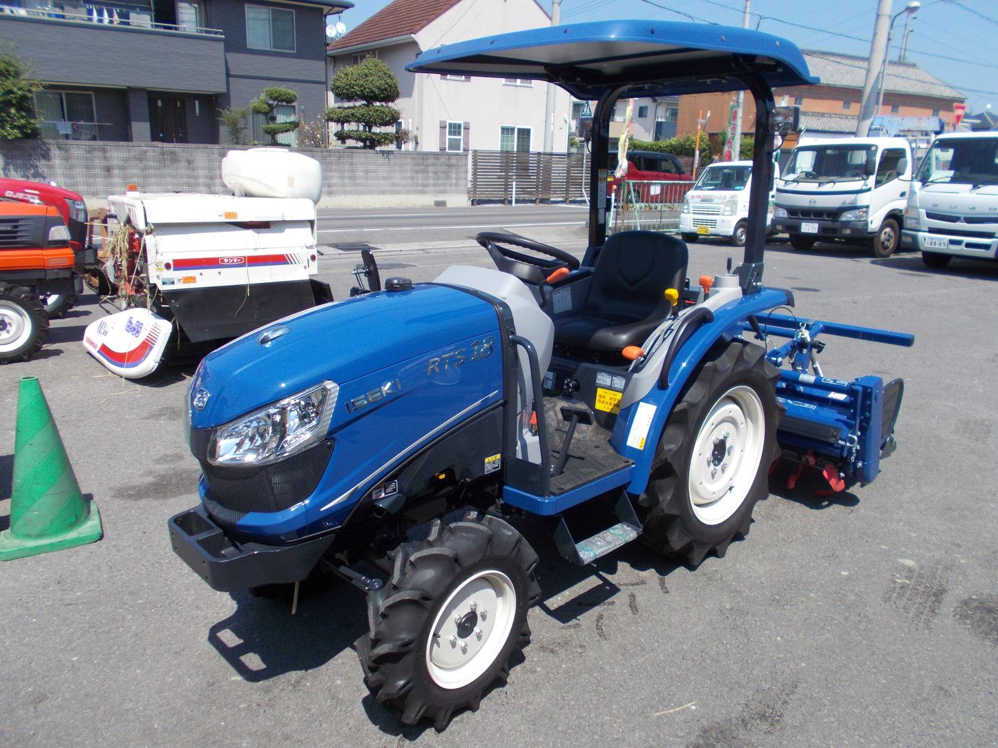 イセキ　圃場未使用　トラクター　RTS18-Q