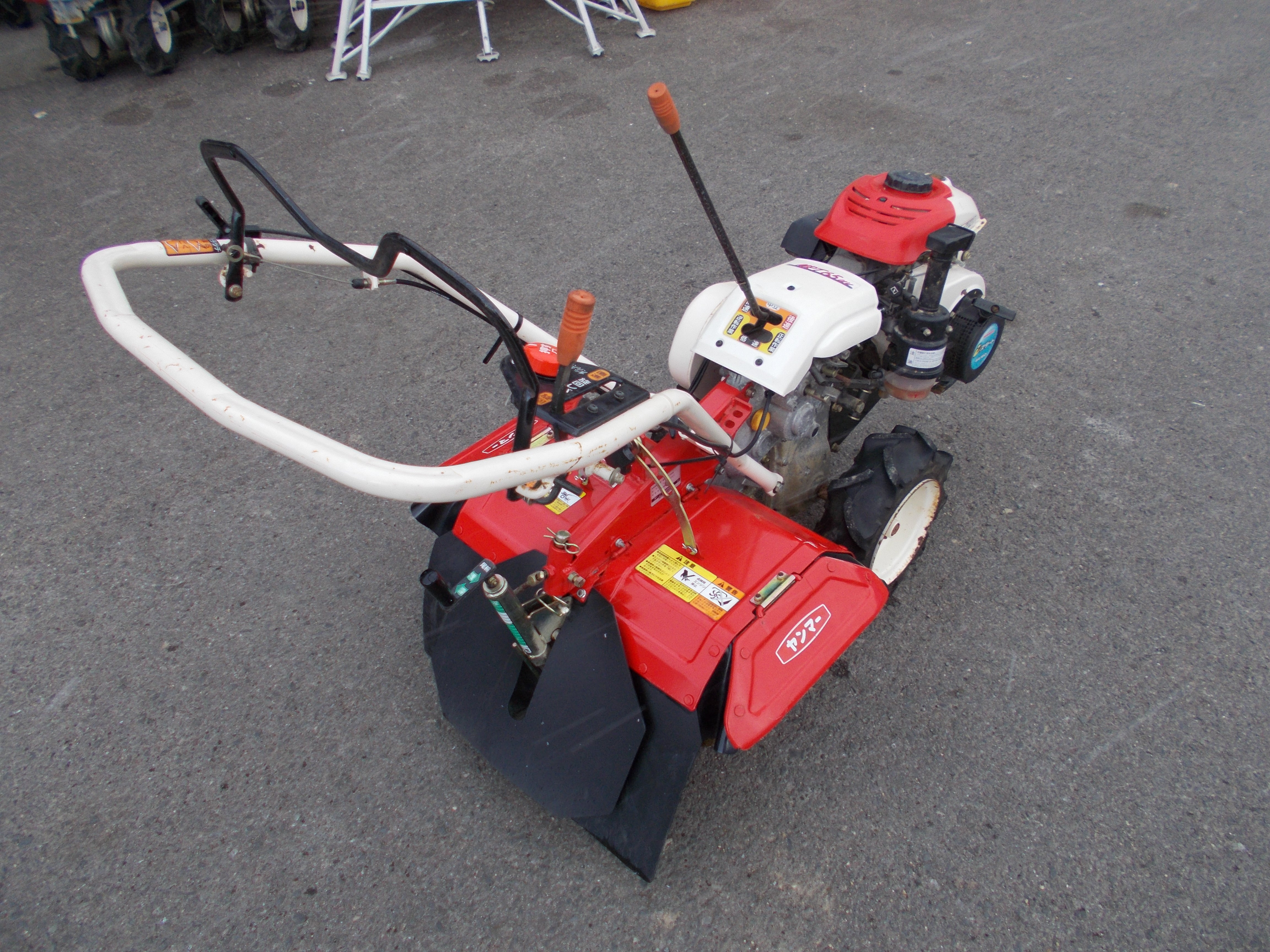 ヤンマー耕運機　MRT65uv YANMARヤンマー 管理機 MRT65UV うねたて ポチ 作業幅 約500mm 農用