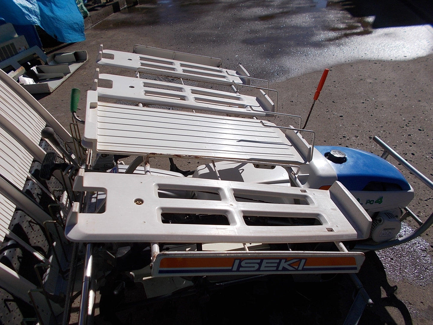 イセキ　中古　歩行型田植機4条　PC4