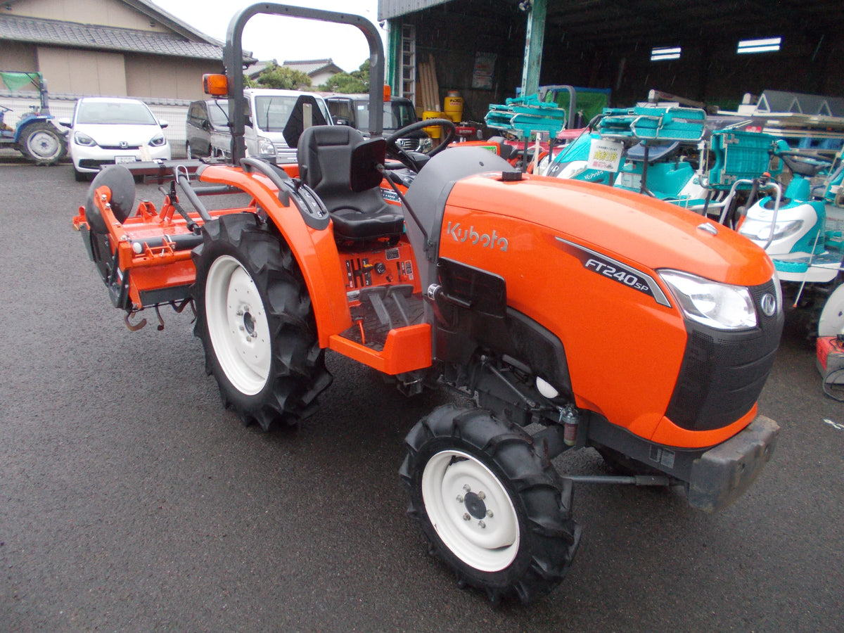 クボタ　中古　トラクター　FT240SP