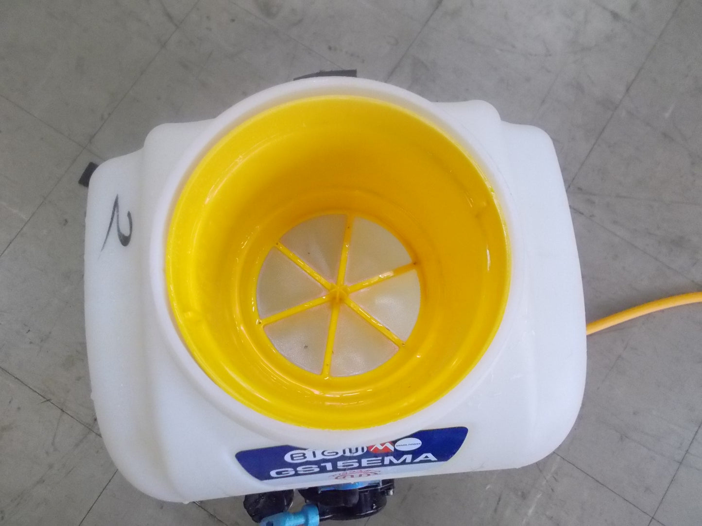 ②BIG-M 丸山　中古　背負動力噴霧機　GS15EMA