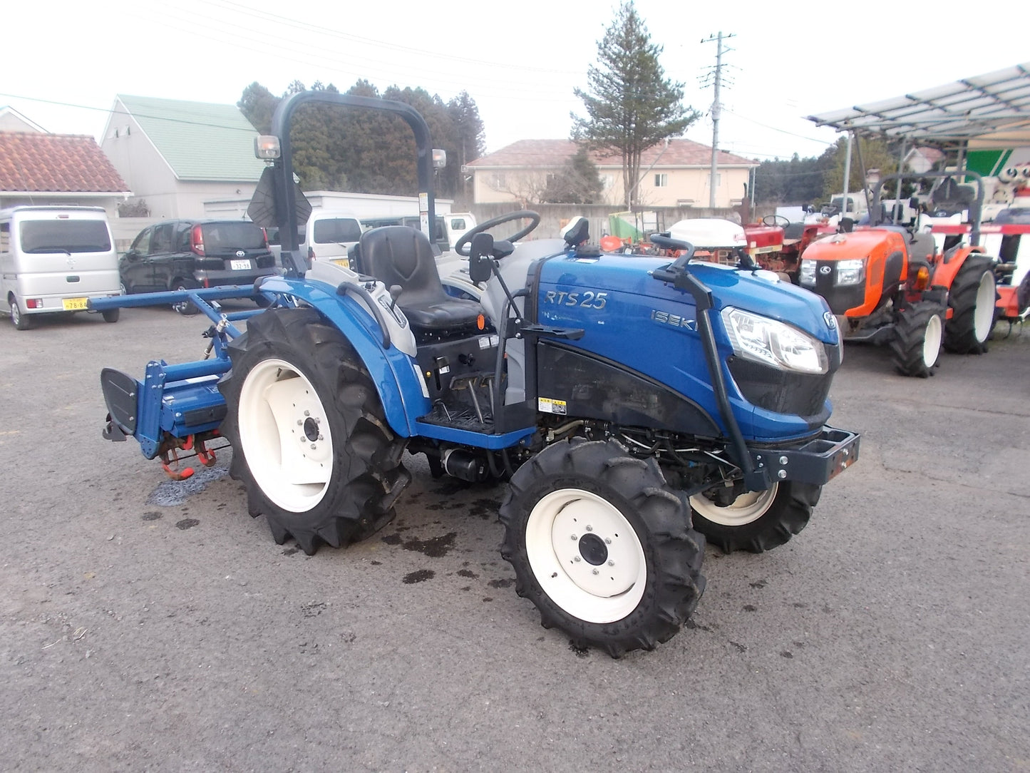 イセキ　中古　トラクター　RTS 25　　　２５馬力　直進アシスト付き