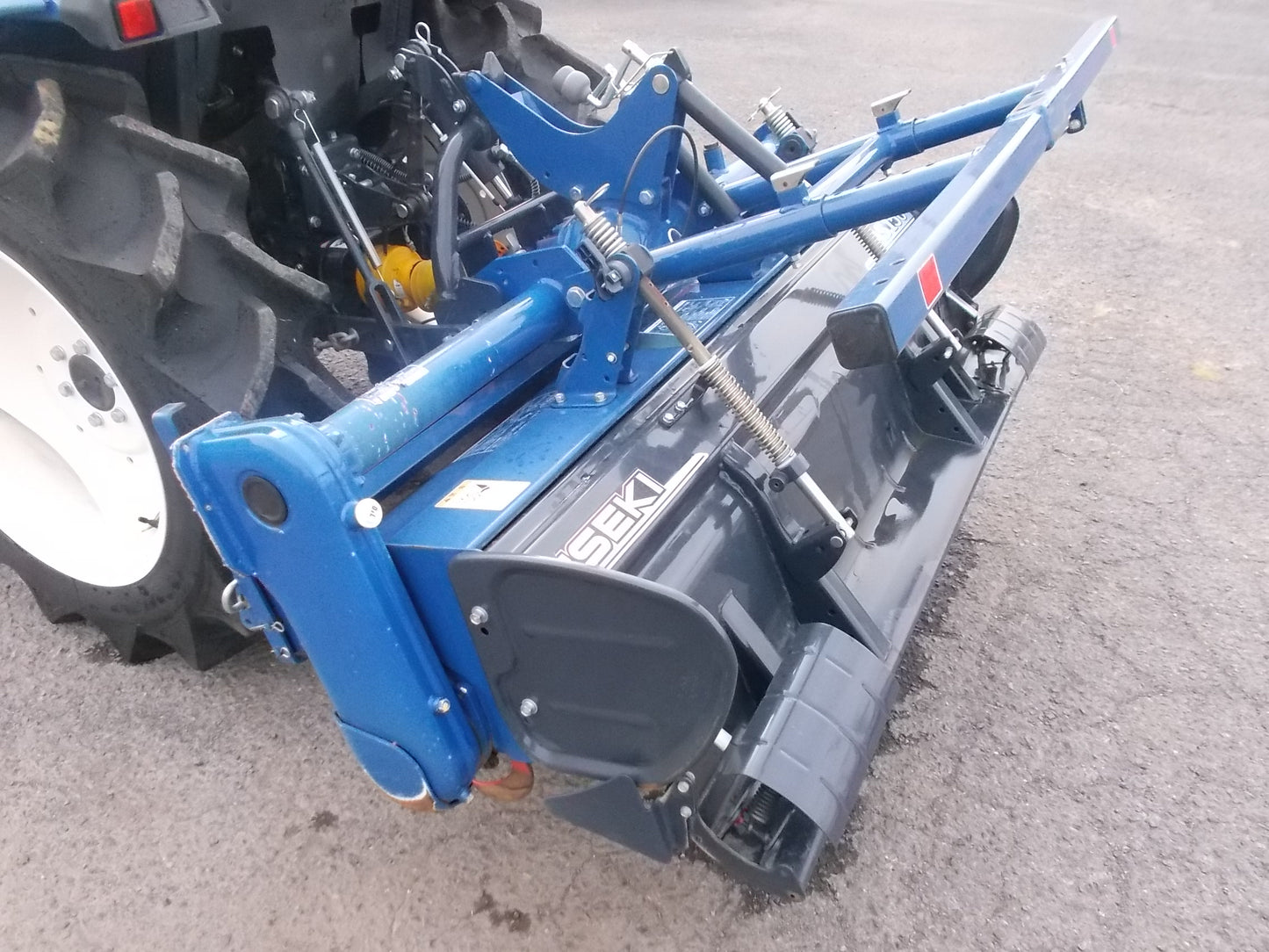 イセキ　中古　トラクター　RTS 25　　　２５馬力　直進アシスト付き