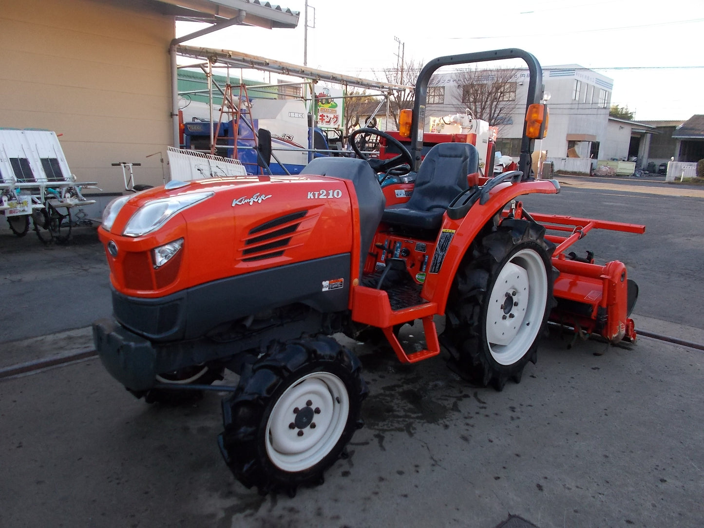 クボタ　中古　トラクター　KT210