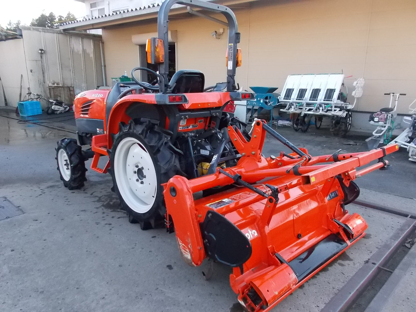 クボタ　中古　トラクター　KT210