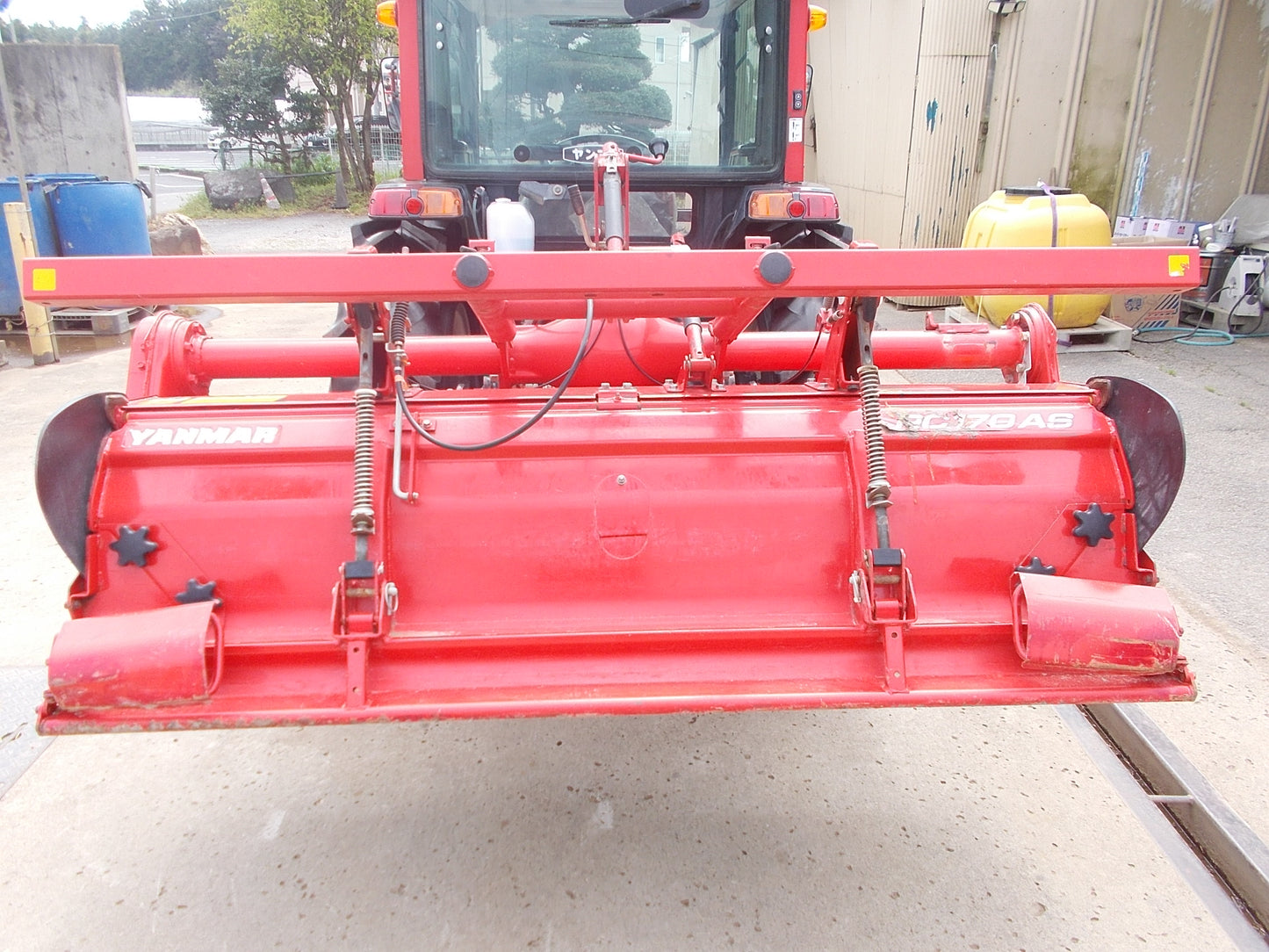 ヤンマー　中古　トラクター　EF330V　３０馬力　キャビン