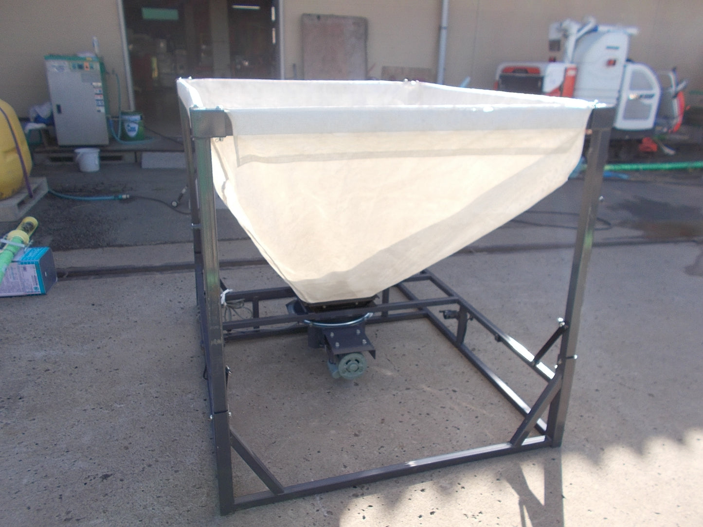 タイショー　中古　レザーコンテナ　WB-130T　100V