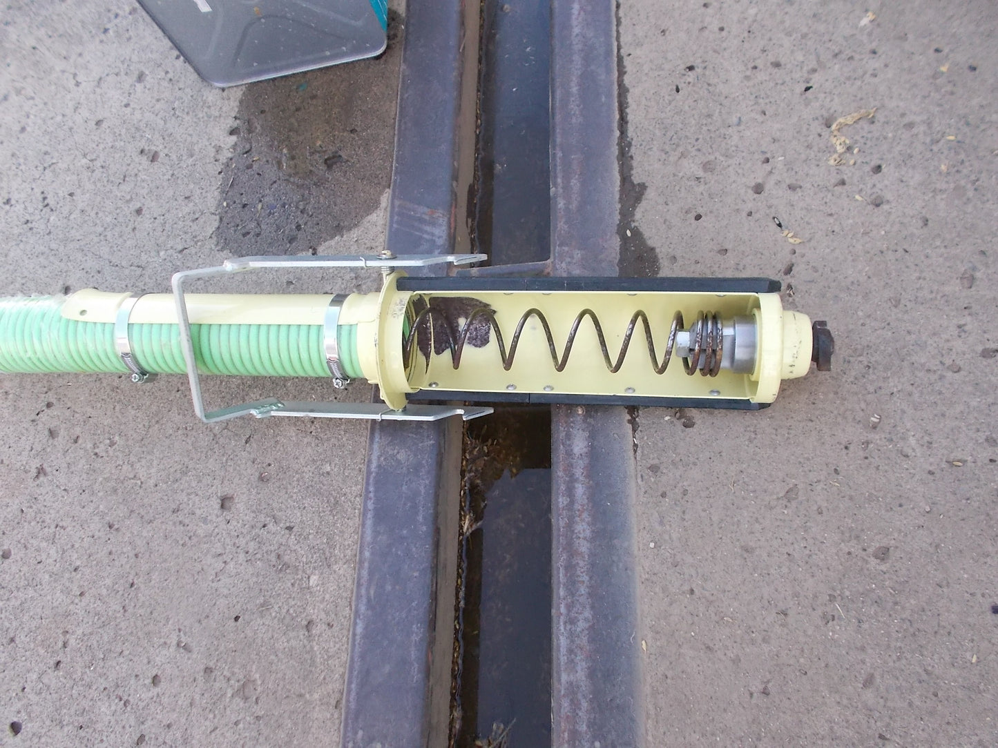 タイショー　中古　レザーコンテナ　WB-130T　100V