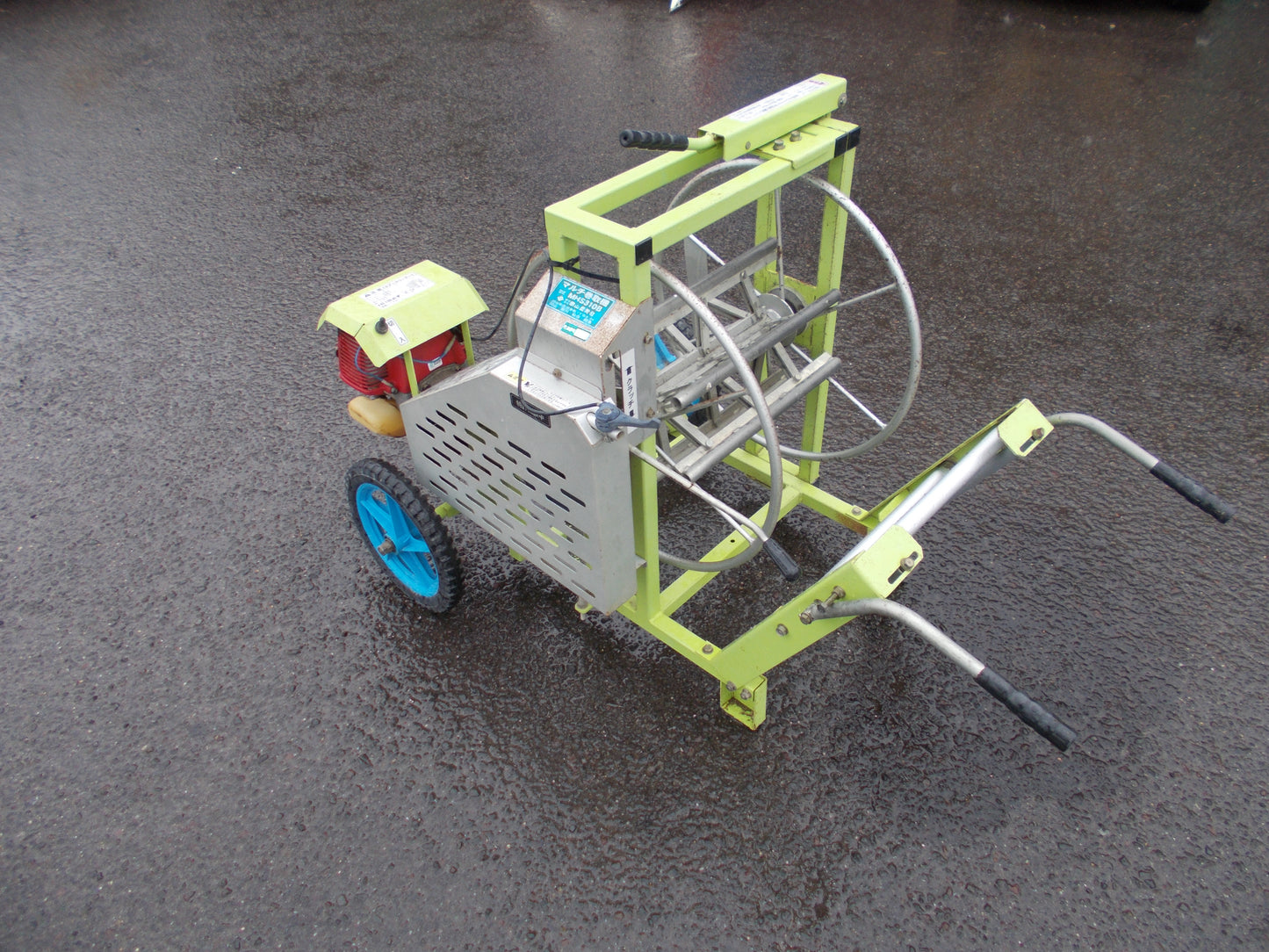 岡山農栄社　中古　マルチ巻取機　MHS310B