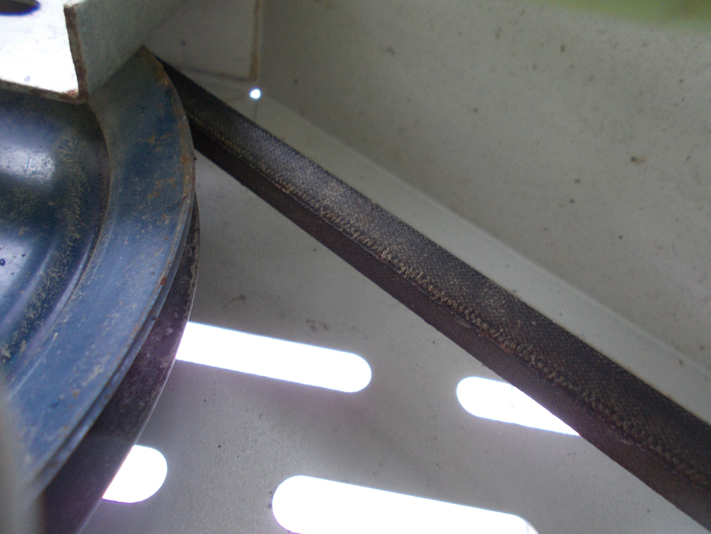 岡山農栄社　中古　マルチ巻取機　MHS310B